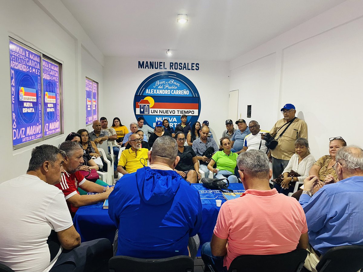 #11sep Reunión del Comando Regional de Campaña de Henrique Capriles. Seguimos trabajando por la unidad y la Venezuela que queremos reconstruir juntos

Vamos el 22 de Octubre a dar el gran paso. 
#TuVotoCuenta