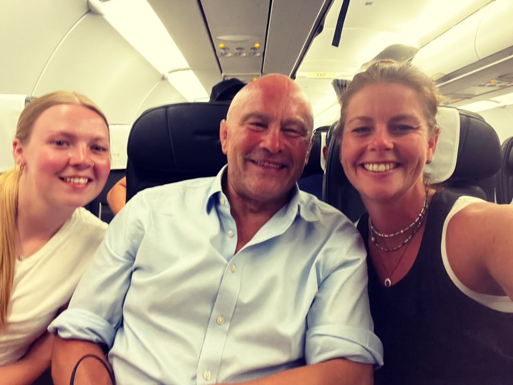 Anthea Barrington (@antheabarringt1) on Twitter photo LWTLS New Front Row! 🏉
Awesome weekend in Marseille with <a href="/brianmoore666/">Brian Moore</a> and <a href="/lwtlsports/">LWTL Sports</a>
#RWC23 #travel #sport #supporters #france LWTLS New Front Row! 🏉
Awesome weekend in Marseille with <a href="/brianmoore666/">Brian Moore</a> and <a href="/lwtlsports/">LWTL Sports</a>
#RWC23 #travel #sport #supporters #france
