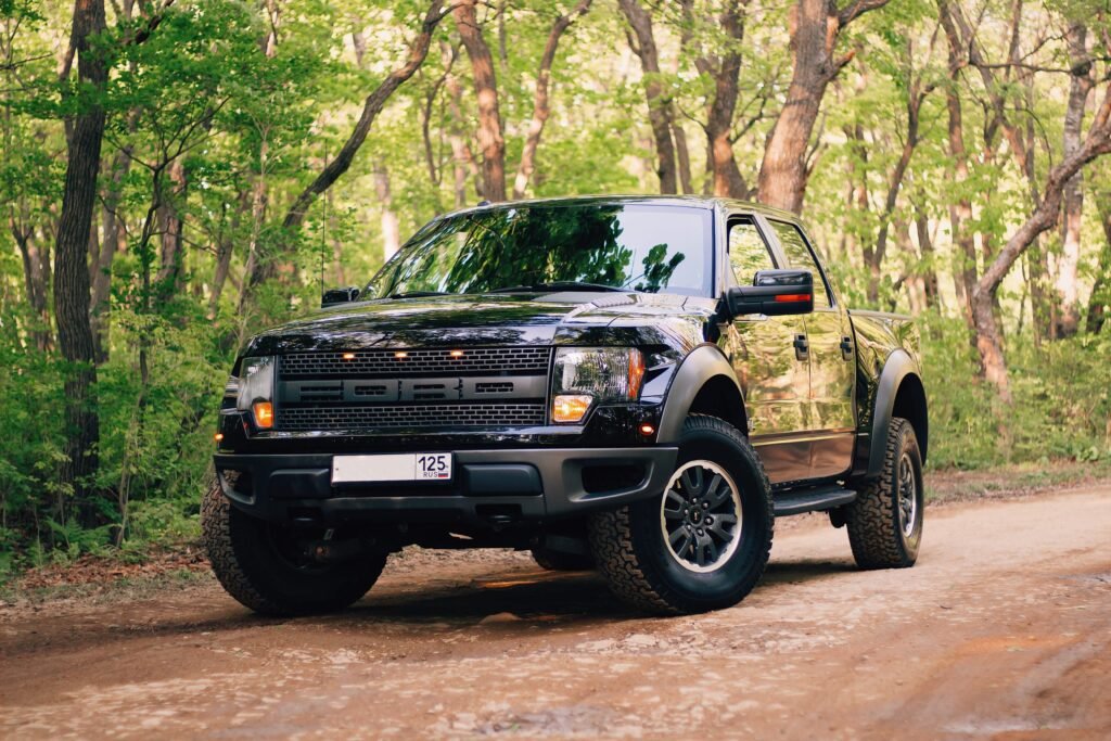 EugeneTransport's tweet photo. This Ford F-150 Is A Beast!
https://t.co/GUUb7cRkxN

#Ford #F150 #GasGuzzler #ElectricVehicle #PickupTruck #DetroitAutoShow

Follow Us!    
Pinterest: https://t.co/o7weyY1ySE
Facebook: https://t.co/w1S1Yz2wOW https://t.co/LyXkFg3wNg