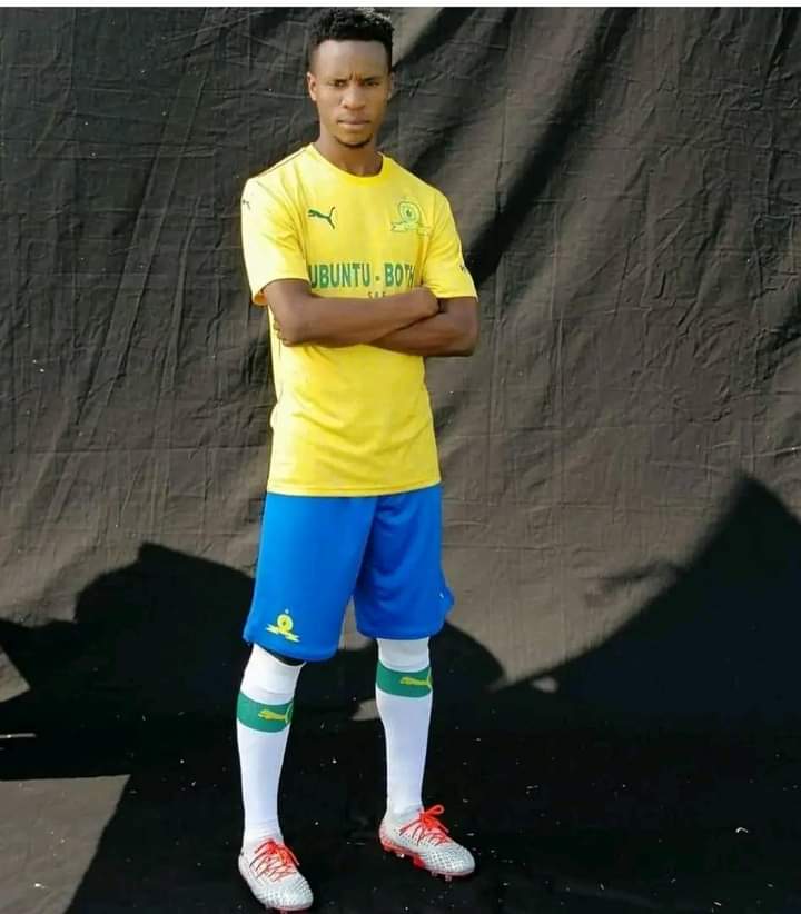 Save yourself from embarrassment just agree that the is no player in the current Psl setup that is in the same level as ThembaZwane.Please don't tell me about Bafana Bafana, what theyhad achieved since 1996. Stop defending mediocrity.Lorch never played football the past 3 seasons
