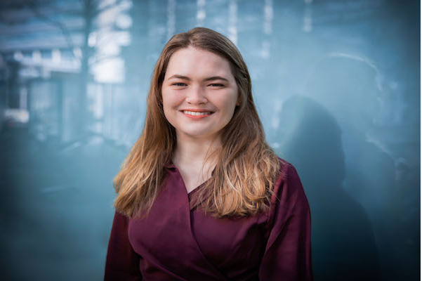 Od_online's tweet photo. Het #informatiebeheer kent een grote diversiteit aan collega’s. In deze rubriek maken we kennis met de nieuwelingen. In deze aflevering is het woord aan Ellen van der Gulik. Ellen is #beleidsadviseur DIV bij het
@UWVnl
https://t.co/LgAnWJTC37 https://t.co/jEVOkYOMop