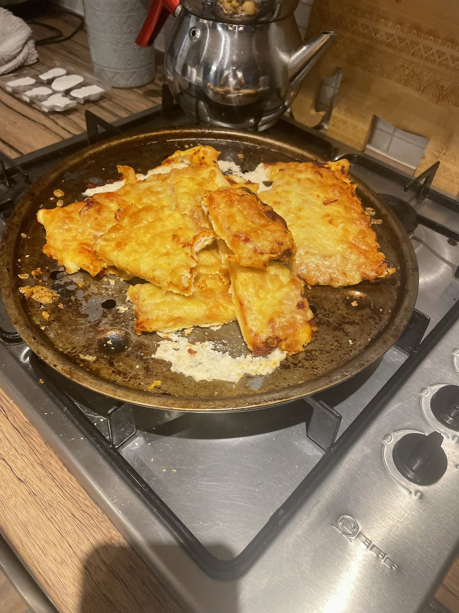CathyWinfield's tweet photo. having been a carer for so long, tonight I was able to let the kids make home made pizza, homework, plaster marvel figures to paint tomorrow. bed time story and lots of giggles.Great childminder and after school care. settling into new norm #livingwithgrief #beyondcancer https://t.co/2INUwNT8ZF