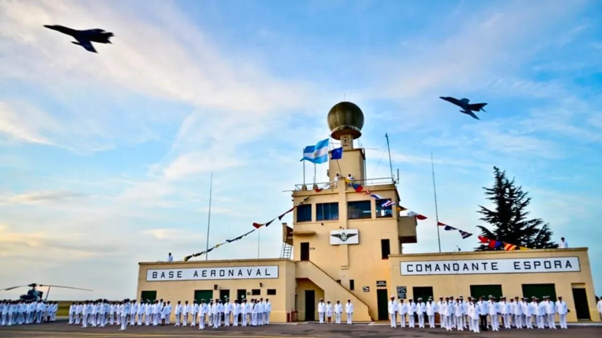 misionesptodos's tweet photo. ¿#OVNIS en Bahía Blanca? ufólogos aseguran que hubo ataque a la Base Aeronaval
https://t.co/63yiK0OrxV
#BaseAeronaval #MisionesParaTodos https://t.co/EGJ9grF1AJ
