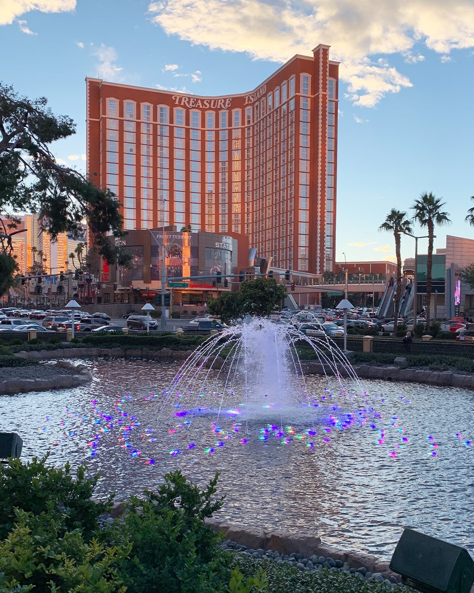 Treasure Island is part of the Las Vegas experience. With some of the best  accommodations on the Las Vegas Strip and world-class on-property  attractions, Treasure Island is the place to be. Plan, image size:960x1200