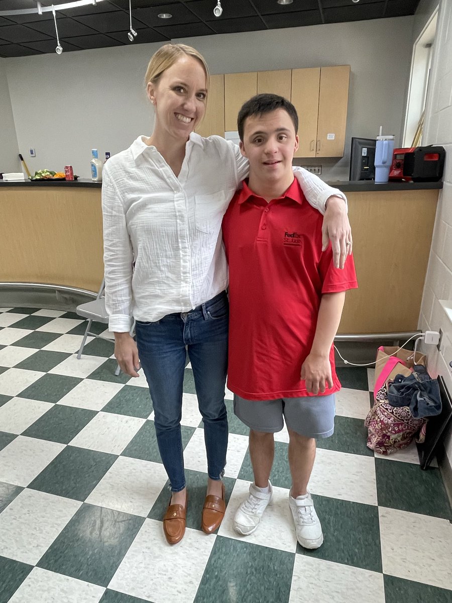 Stephanie Komajda tweet media