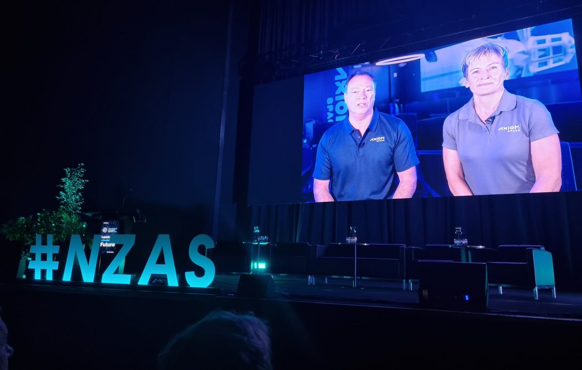 Rebecca Allen tweet media