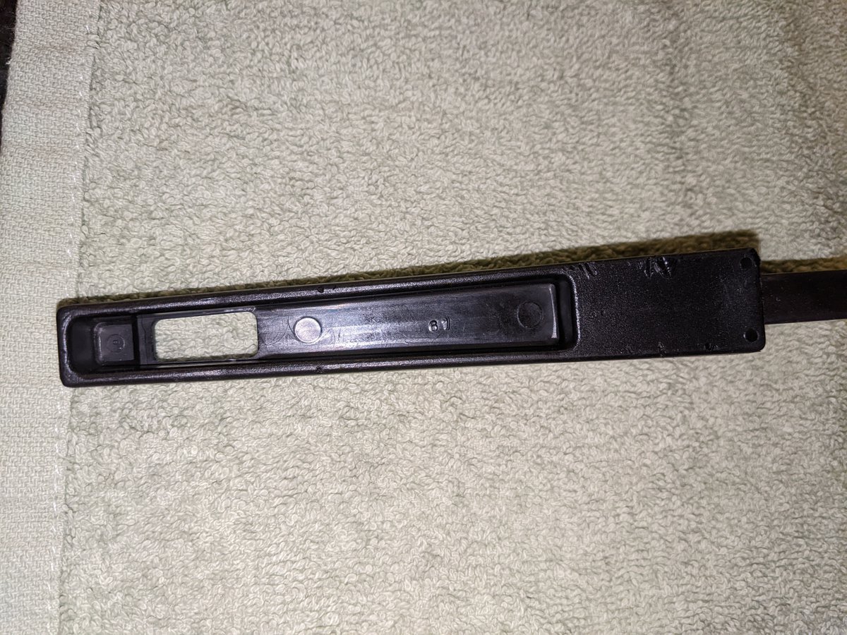 Can #Cooking Twitter help me identify this spatula? My wife inherited this from her mother and we have yet to be able to find a spatula as thin. It has no branding on it, other than a "61" along the backside of the handle.