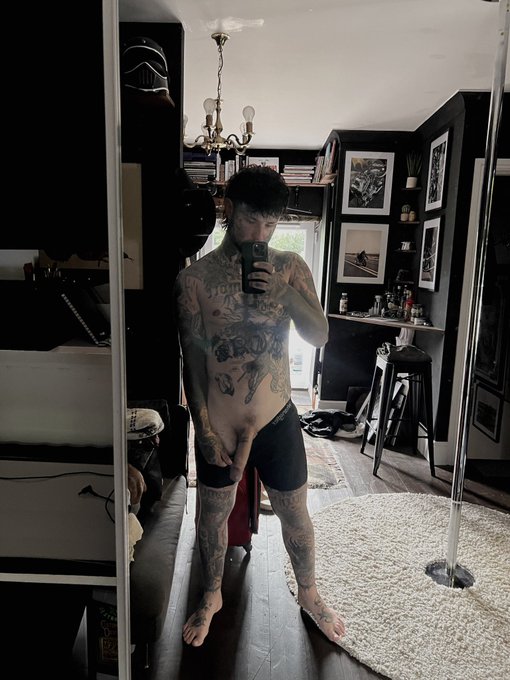 Finally back from vacation and ready to be drained, who wants to film it? https://t.co/4TWatOLPNG https://t