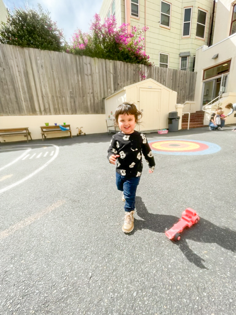 lelyceeSF's tweet photo. 🎒La Petite École's students made their debut at our Ashbury Campus! 
Our students embarked on their first days of adventures, from reading to high-speed driving and even climbing! Our little explorers had a blast on their first weeks! 🐣

#WeAreLFSF #LFSFJadore https://t.co/xhTMMYOk7o