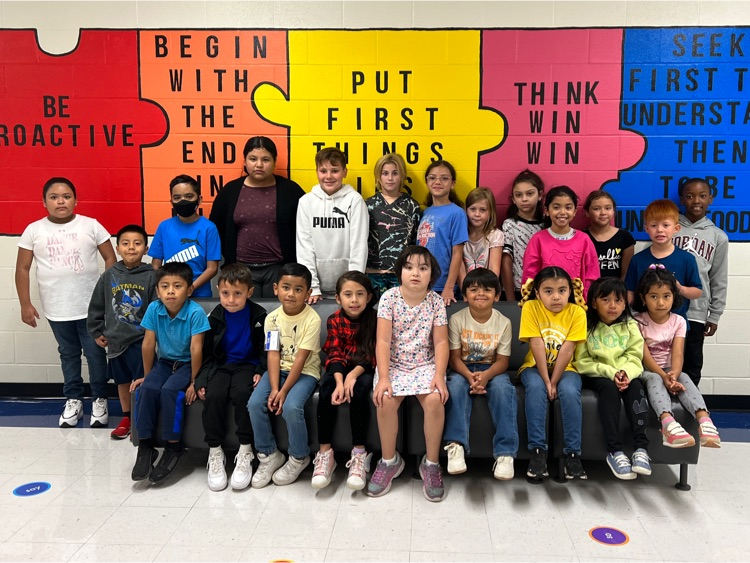 thetacoon's tweet photo. Congratulations to our leaders of the week!! Keep up the great work, Sunflower Bees!! https://t.co/YbnA2IWopK