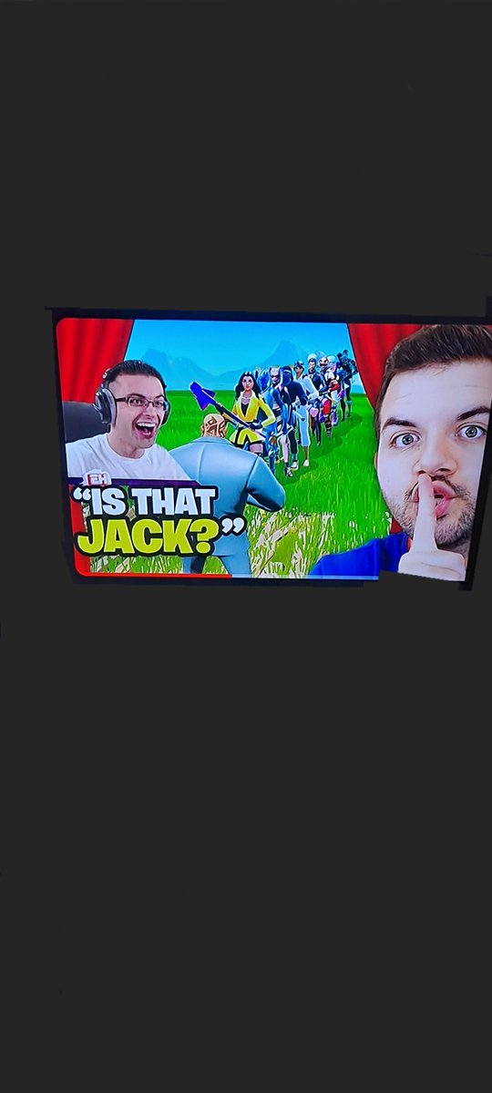 randomyt1234's tweet photo. yo is courage JD lackin? https://t.co/JIJNQjvWuy