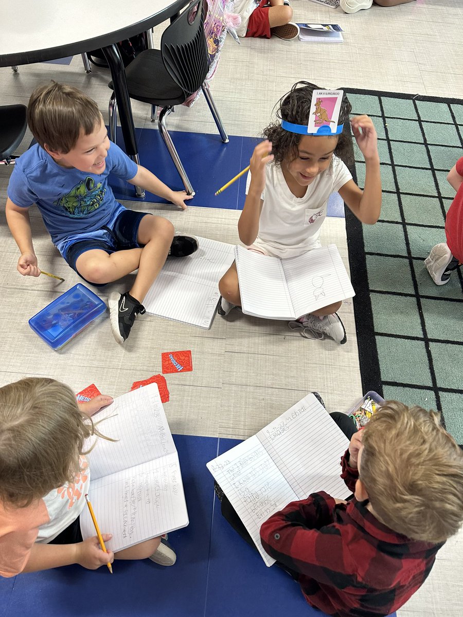 Practicing making mental images by playing the “Headbandz” game! <a href="/WISDLagway/">Lagway Elementary</a>