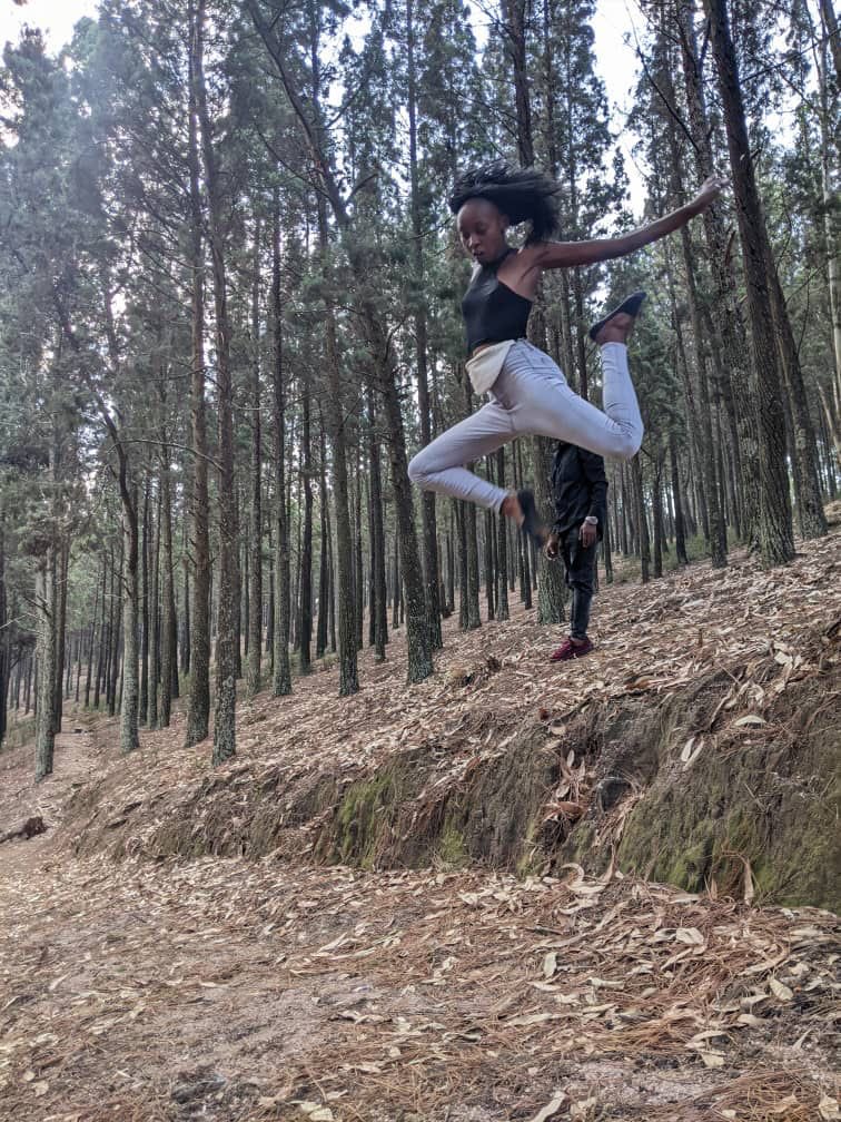 MindLeaps Rwanda alumnae Alice is flying high in Mugombwa Refugee Camp. After graduating from high school, she’s joined the Train The Trainer team to empower our young instructors who are running our dance program in the camps.

#mindleaps #rwanda #jump #youth