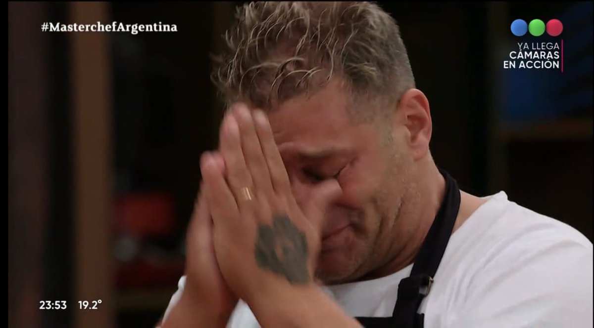 DoraLizeth6's tweet image. Cómo me van a dañar la canción así #RominaPoderosa