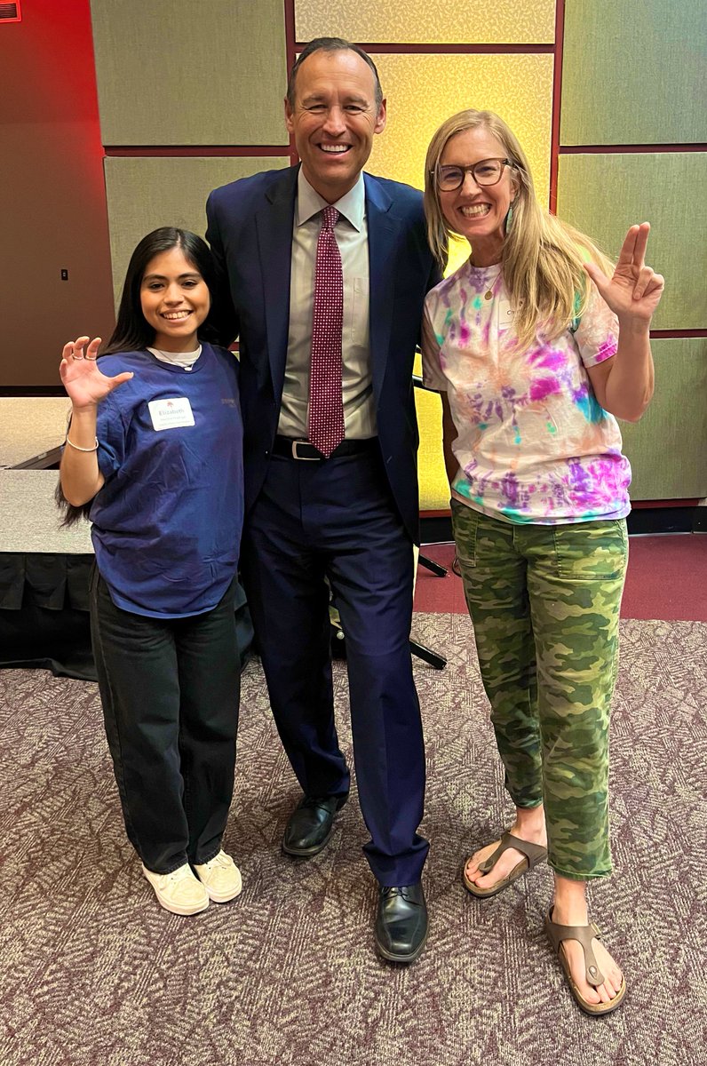 Thank you, <a href="/VPSSTXST/">VPSS Cynthia L. Hernandez</a> Hernandez, for inviting me to the <a href="/txst/">Texas State University</a> Leadership BBQ. It was great seeing so many of our campus leaders in one place, and to remind them that leaders don’t “boss,” they serve. Grateful for their advisors, too! Thanks to <a href="/Hayscobbq/">Hays Co. Bar-B-Que</a> for the grub!🐾🍗🍖