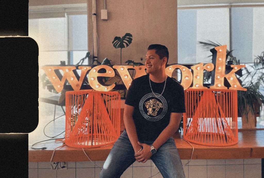 officialM2One's tweet photo. Fam estamos de fiesta por el lugar #5 de “Acid Heart” en @beat1009fm 🐝

Gracias por su apoyo y espero que estén listos para todo el nuevo material que tengo para ustedes. 🫀

📸 @lizvegam 

#m2one #beat1009 #radiofm #top10 #wework https://t.co/Q3gdhx2Nh3