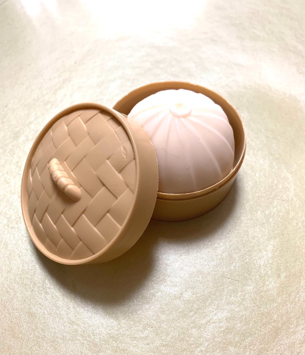 kyotonoyuko's tweet image. 可愛いプニュプニュ玩具をプレゼントで頂きました。グニュグニュした感触はスクィーズ効果でストレス緩和や老化防止に役立ち、手指の筋肉を鍛えてくれるみたいです。
#porkbuns
#toyprizes
#toddlertoys
#antiagingtoys
#kyotonoyuko