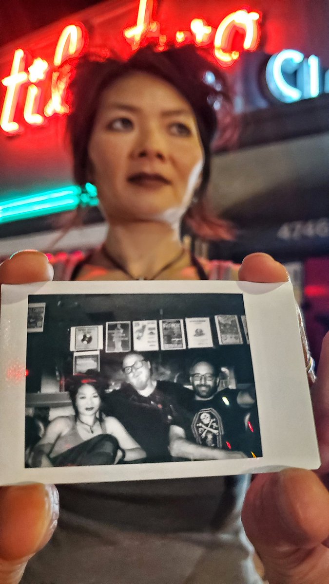 DeadRegister's tweet image. Amazing analog photo from @blue.worship at Til Two in San Diego !!!
§
Dead Register
Mercury Girl
Blue Worship 
§
Tonight!