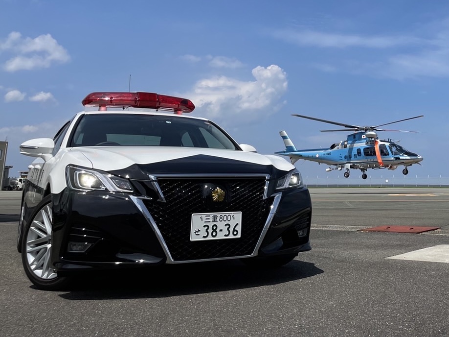 Mpp_mie's tweet photo. 【高速隊から】
✳🚁空から監視❗スカイアイ取締り🚁✳
９月22日(金)10時30分～12時、新名神鈴鹿PA～東海環状東員ICの間で、#県警ヘリ（航空隊）と高速隊が連携した  #スカイアイ取締り を行います🚓 https://t.co/jzZR3oZEcL