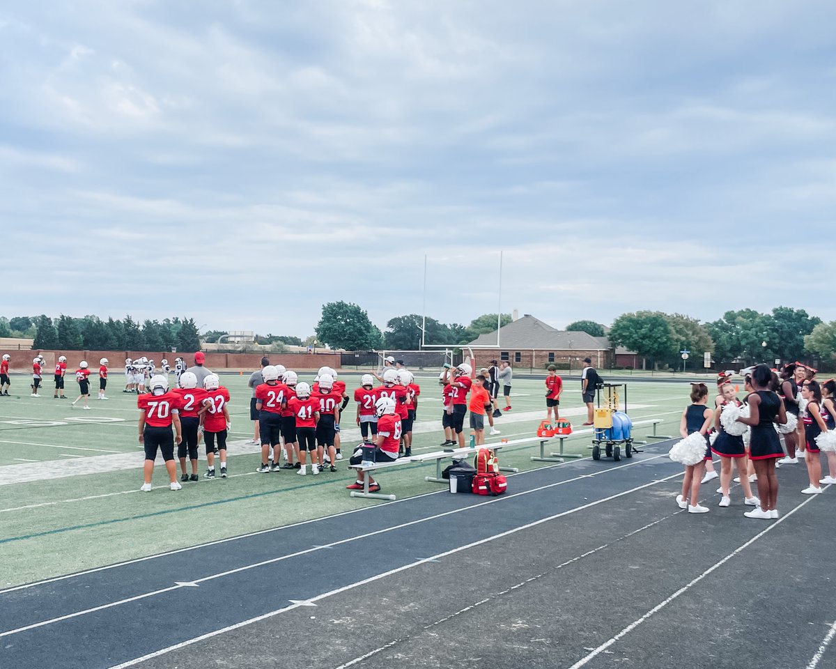 Courtney Sinclair tweet media