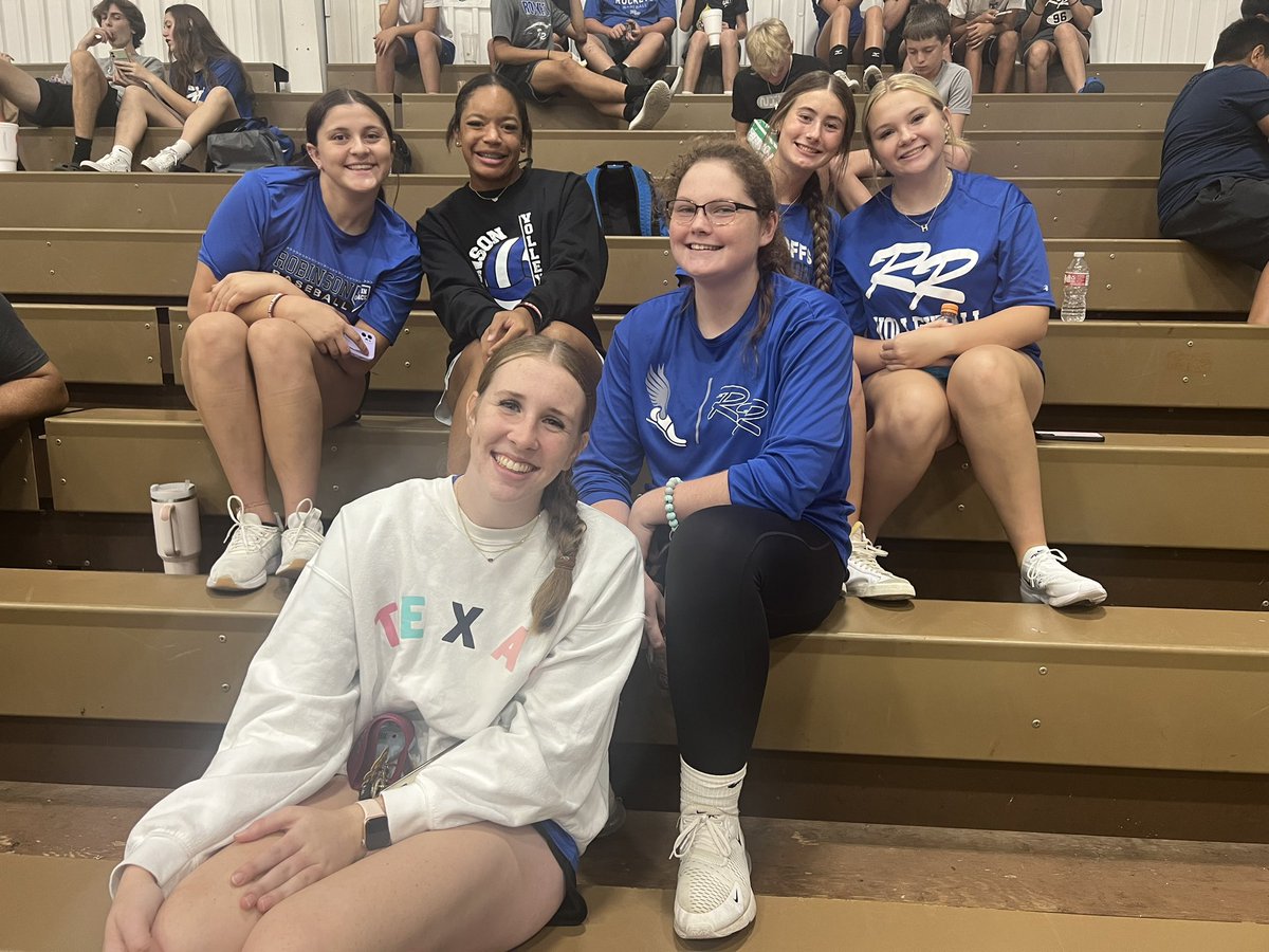 Robinson Volleyball tweet media