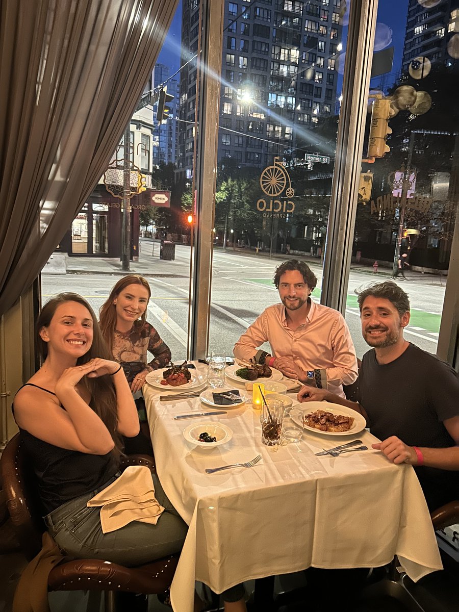 devotedfusion_'s tweet photo. Sending the happiest of birthday wishes to our incredible Senior BDM @yayaregis! 🎉🎂 Your presence in the Devoted family brings daily doses of positivity and dedication. May the year ahead overflow with happiness, success, and treasured moments! Shine bright!✨#DevotedTeam https://t.co/aAvbGPfDGG