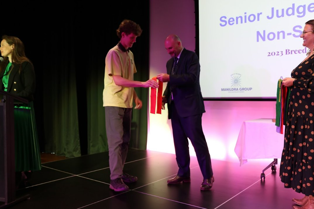 Congratulations to the EHS Agriculture Cattle Team for their success at the Greater Sydney Schools Cattle Competition. 11 schools participated in the event and EHS was one of 3 public schools to attend. EHS achieved an amazing third place overall! Well done!