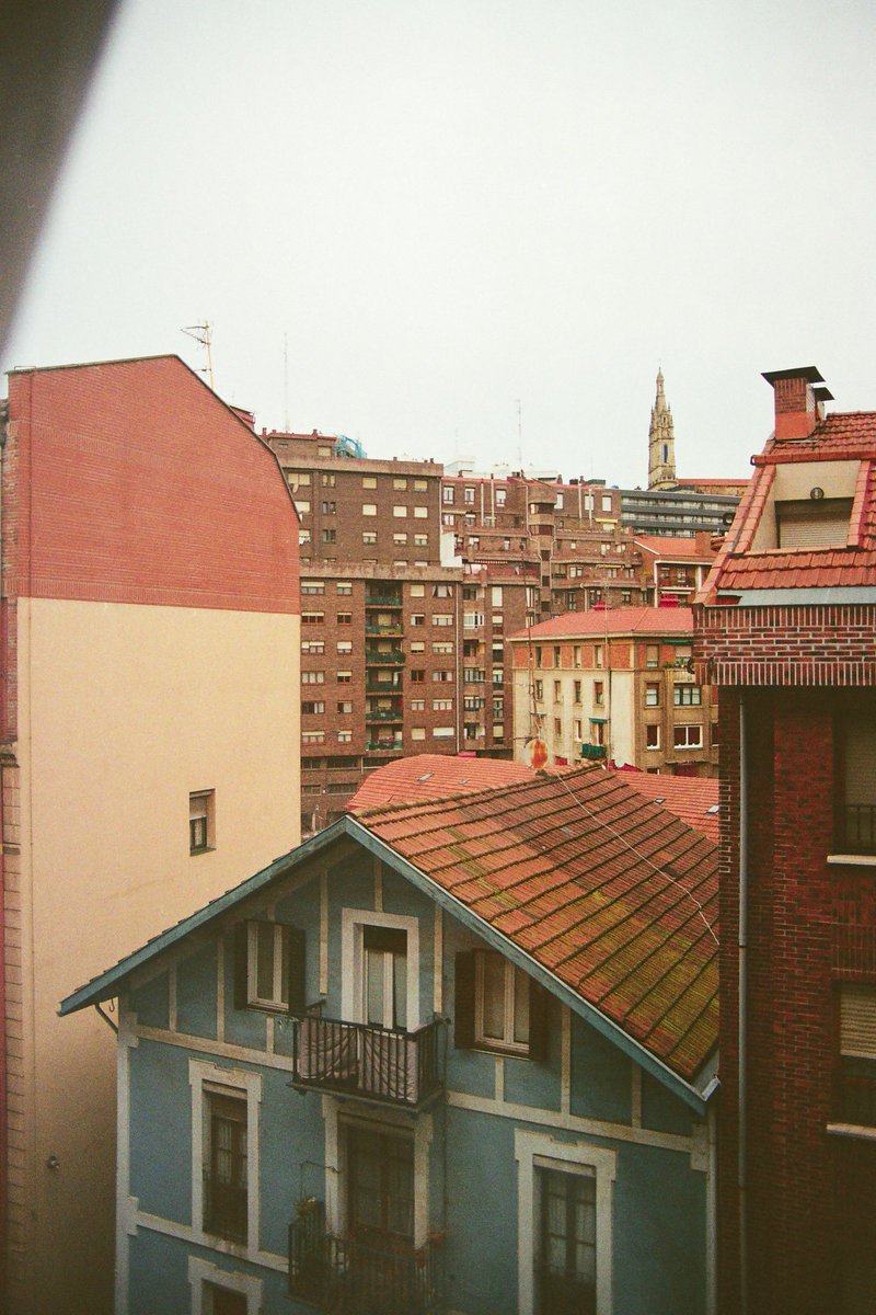 Sxcruzzz's tweet photo. Bilbao🍃

#Bilbao #bilbo #photography #photo #fotografia #foto #PaisVasco #filmphotography #fotografiaanalogica #minoltax700 #kodakgold #film https://t.co/YRVPZpvUOg