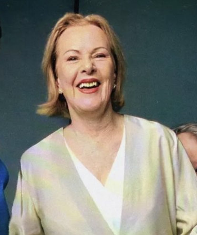 sacnifrid's tweet photo. yo la amo tanto en serio, ella es mi diosa https://t.co/zZVx4QyOqP