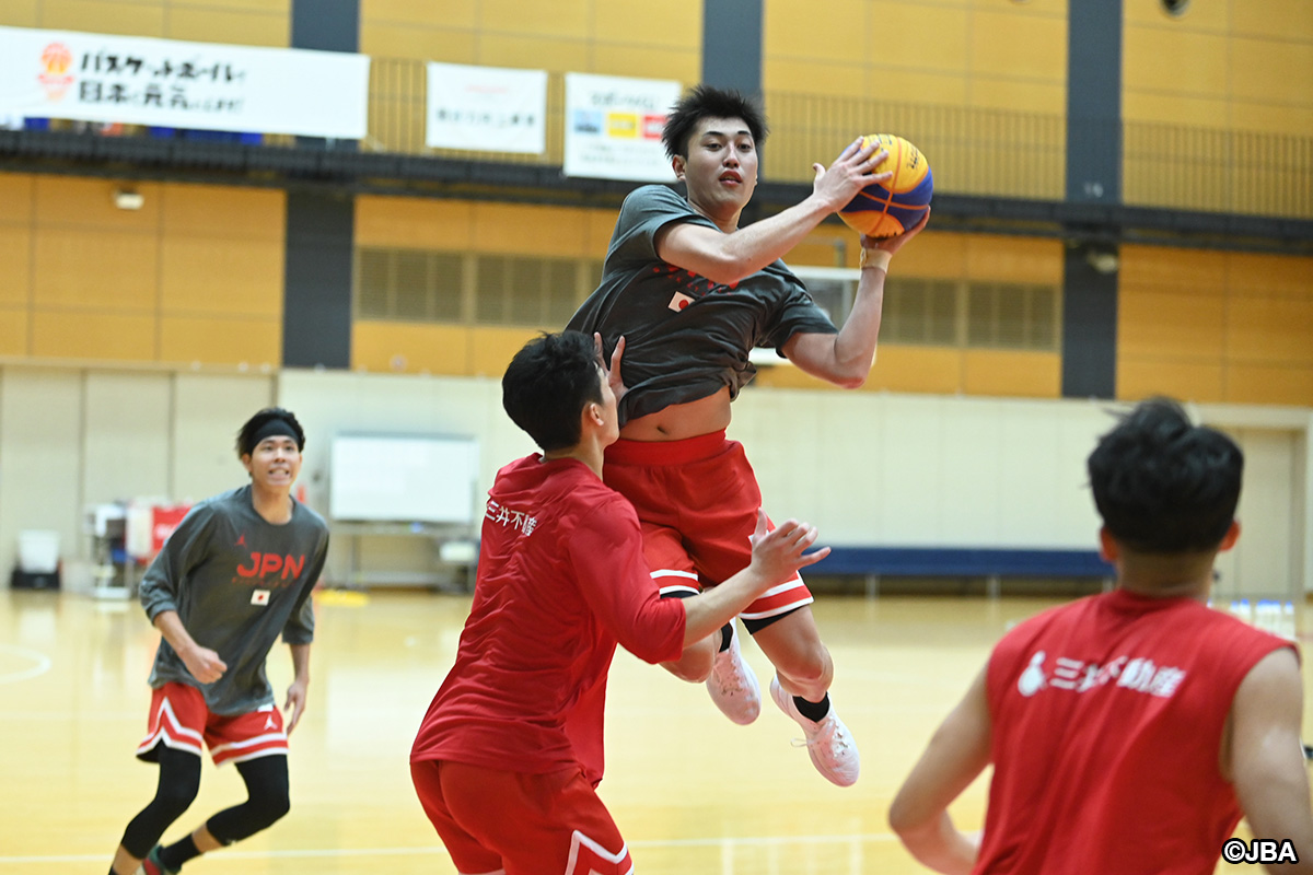 JAPAN_JBA's tweet photo. #AkatsukiJapan 3x3 U23男子日本代表
🏆FIBA #3x3NL U23ファイナル2023は明日開幕
📝「一つひとつの国際大会をひとつでも多く勝つことが大事」益子拓己選手
🇯🇵改田拓哉選手、星川堅信選手、佐藤寛太選手
https://t.co/7sgaEY5FoJ

📅9/13〜15
📍モンゴル・ウランバートル
https://t.co/983VYbugfG https://t.co/EAicAizI3n