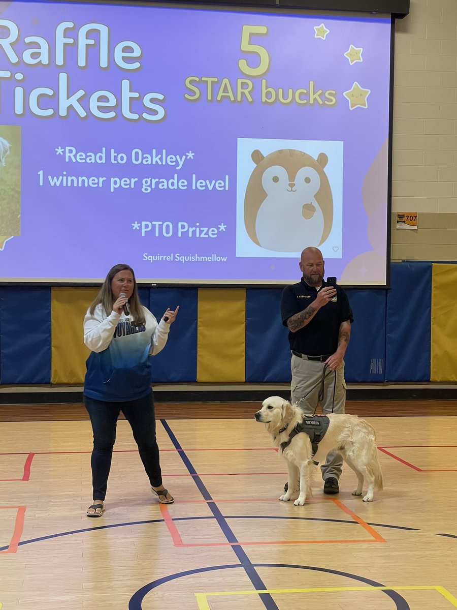 marnellandrea29's tweet image. What a great way to start off the week!  We had an assembly about our STAR store that will be open on Thursday.  A lot of students are excited for the chance to read to Oakley the McHenry Police dog. @VV_Voyagers @McHenryPolice #fabulousfirsties #starbehavior