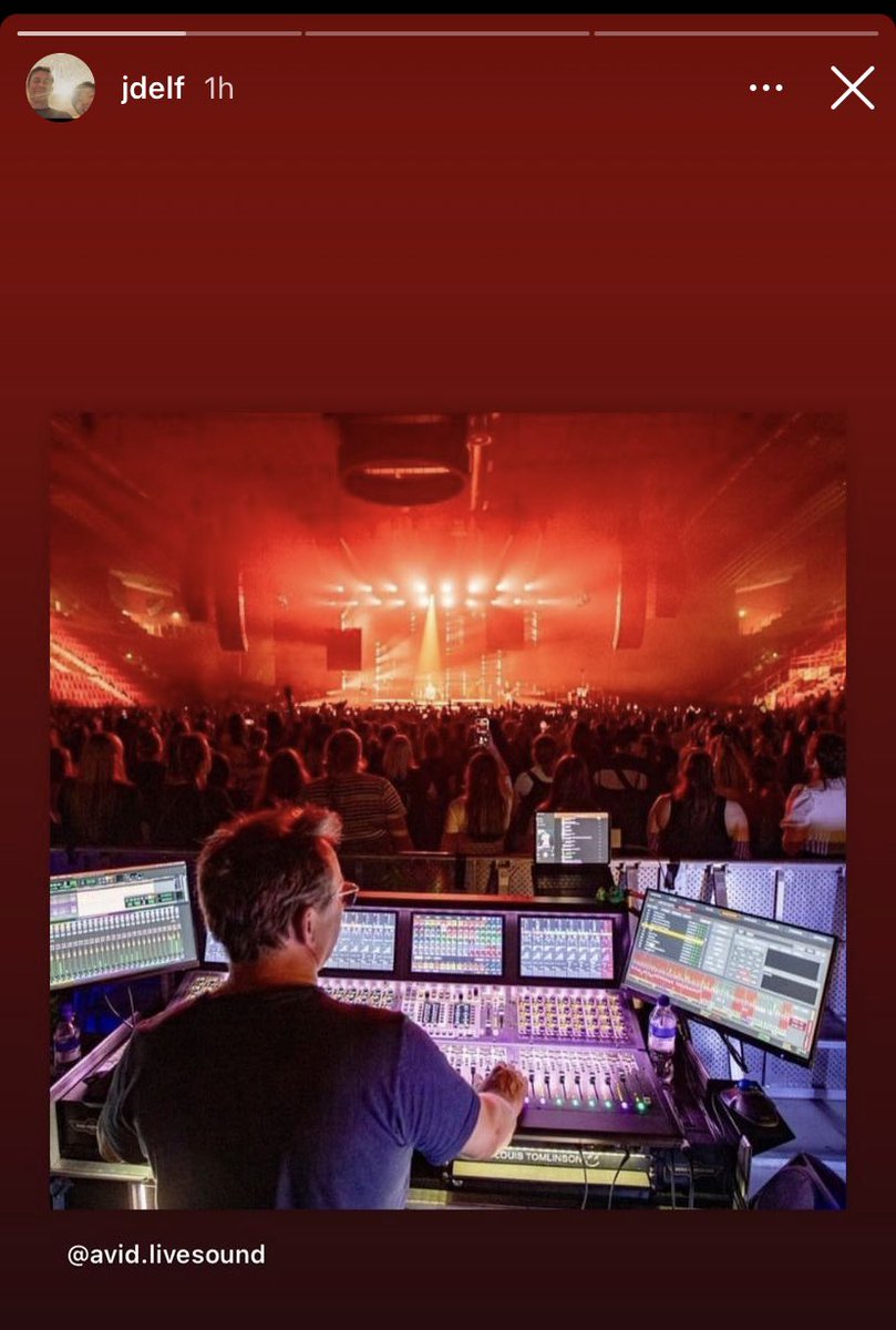 Jdelf doing his jdelf things. (Working the sound booth).
#FITFWTLodz #FITFLodz #FITFWT 

📸 avid.livesound