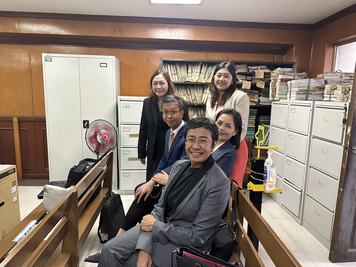 In court before the judge arrives. This is the team that heard the CTA verdict in January. Now we wait for the decision on the 5th and final tax evasion charge. Court begins at 830am Manila time #CourageON