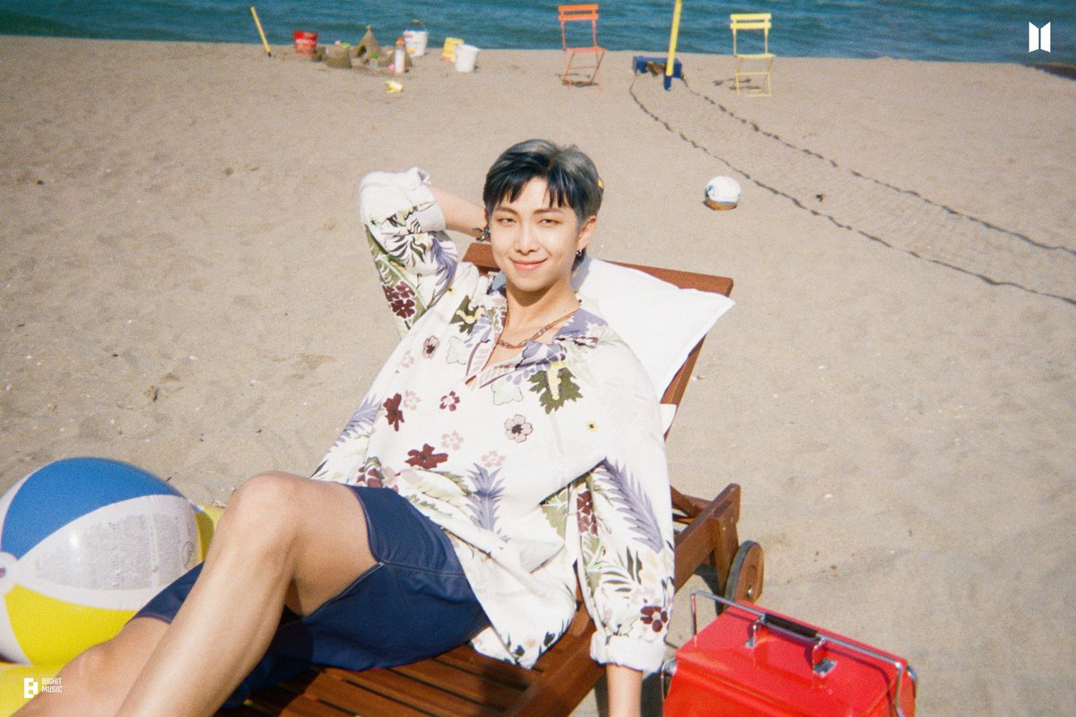 yuja613's tweet photo. 우리 아기 두더지 생일축하해
언제나 든든한 나무처럼 있어줘서 고마워
늘 그렇듯이 좋은 사람들과 좋은 시간 보냈으면 좋겠다💜

#HappyNamjunDay 
#HAPPYRMDAY
#HappyBirthdayNamjun
#남준이는_나의_사람_사랑_자랑
#남준아_생일축하해 https://t.co/ERvxIQLEEa