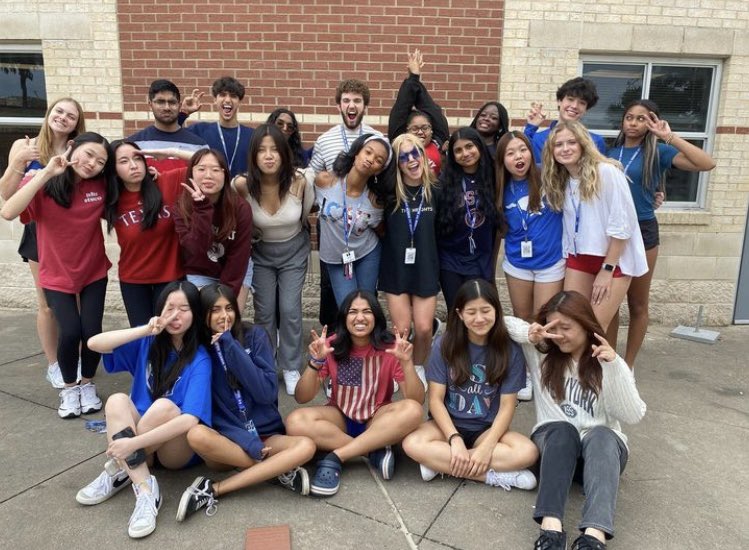 Hebron_HS's tweet image. Thank you @HebronHS_StuCo for helping us kick off Kindness Week!!
#LISDBeKind