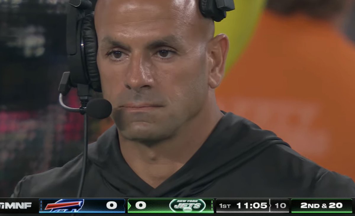 Robert Saleh's face after Zach Wilson was subbed in for Aaron Rodgers lol