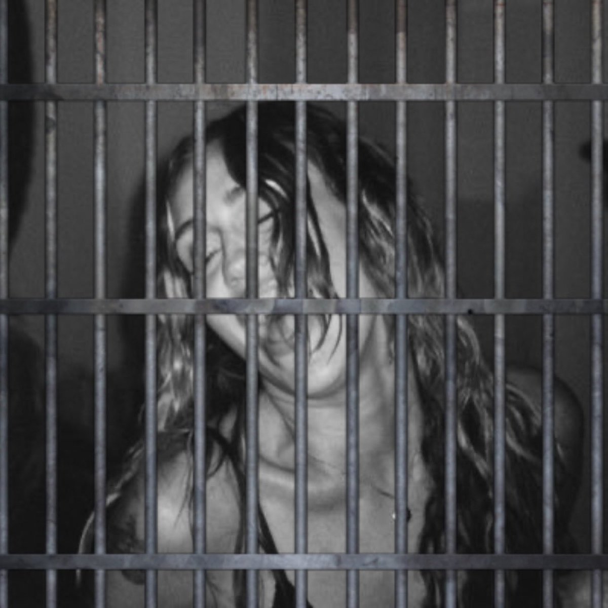 jail for smilers 🚨 tweet media