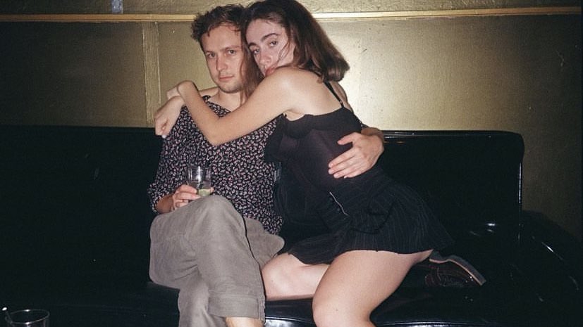 sennottfiles's tweet photo. rachel sennott and her boyfriend logan miller https://t.co/a0ygCNnnCY