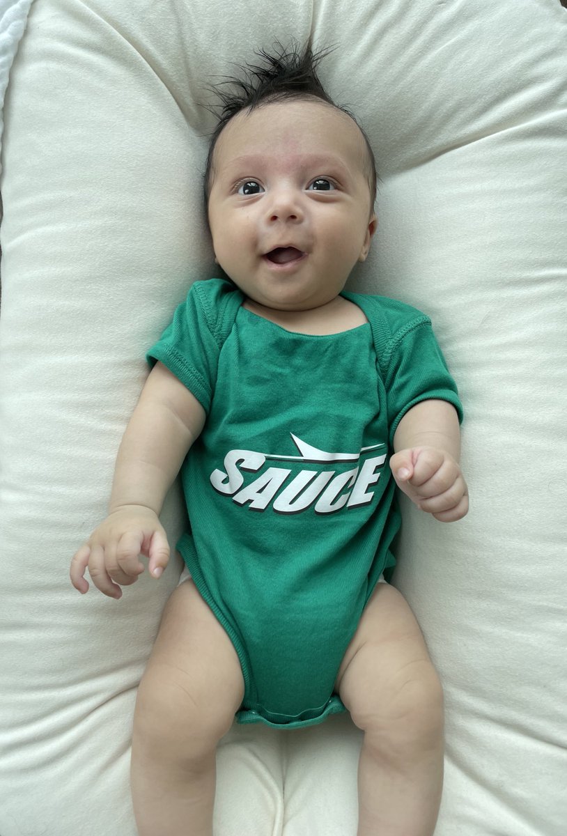 Pim_Thirati's tweet photo. Bodhi’s ready for MNF 🏈 https://t.co/2mycGLHBH8