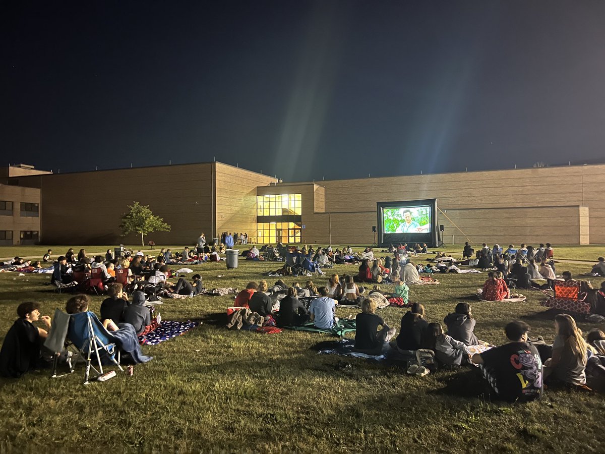 Homecoming Week!  Movie Night 🍿 

⁦<a href="/Hilliard_Darby/">Hilliard Darby HS</a>⁩ ⁦<a href="/DBYYearbook/">DarbyYearbook</a>⁩