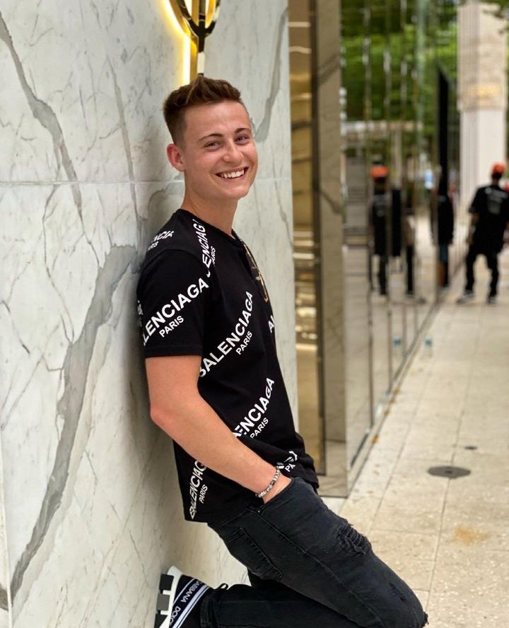 1 Thing That Will Drastically Change  Your Life

- 

Your Income $$$$

-

It Will Change Your Environment 

-

The People Around You

-

The Car You Drive

-

The Clothes You Wear

-

But Mostly Important It Changes

-

~ Your Level of Freedom ~

Do you agree? Comment below 👇👇