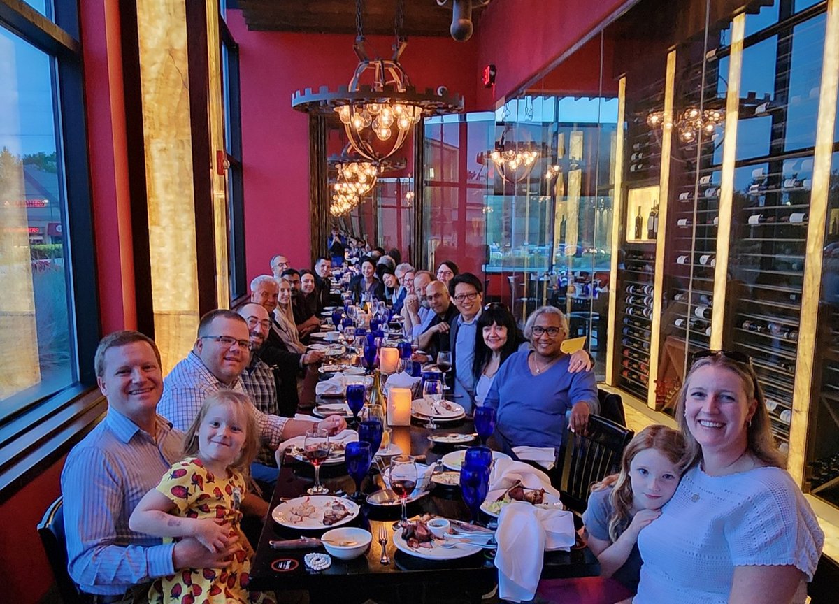 Great dinner with our @theNCI #sexdifferences P01 team and speakers at the @caseccc sex differences workshop! Thanks to everyone for making the trip.