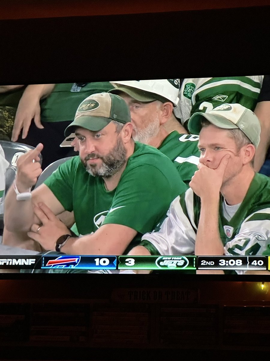 pipe_layer_32's tweet photo. @nyjets fans are the best!! 🤣 https://t.co/uvazofbouz