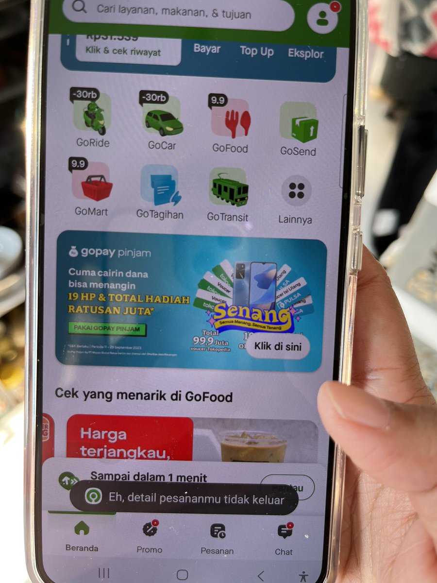 hellogitt's tweet photo. The gojek apps getting error π₯²π₯²
#gojekerror #gojek @gojektech https://t.co/MWanaxVeeY