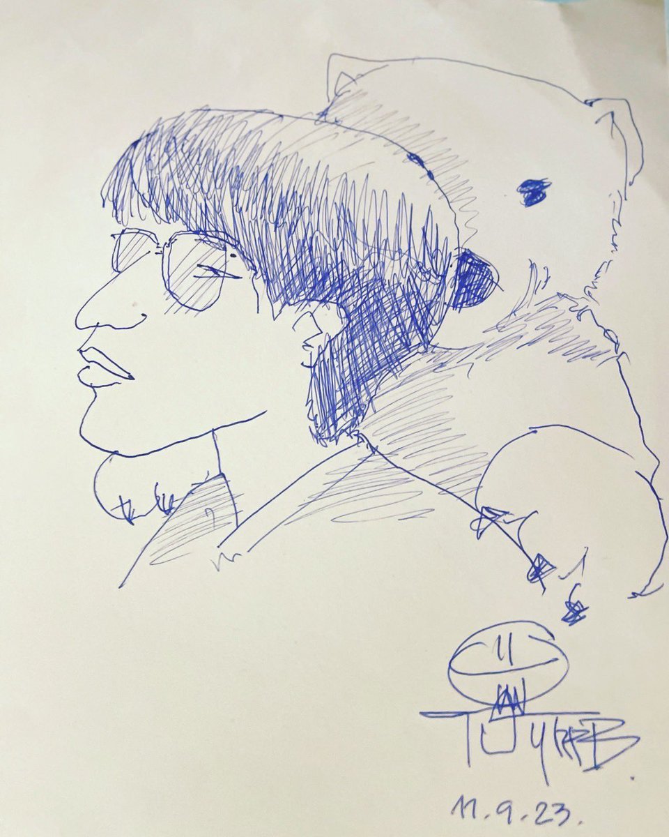 เห็นน้องๆ แฟนคลับวอร์ วาดกันสวยๆ เยอะมาก ขอลองบ้างครับ 😄

🧒🏻🐻‍❄️📃🖊️ #มองมั้ย  #YKPB #warwanarat <a href="/warwanarat/">ว</a>