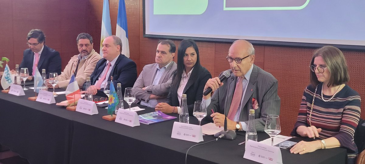 ManinoIriart's tweet photo. Presentación de Viví Francia en Mar del Plata, una interesante propuesta cultural, educativa, tecnológica y gastronómica para estrechar vínculos entre países.
Seguimos trabajando para que haya más Mar del Plata en el mundo y más mundo en Mar del Plata.
Me tocó participar vía zoom desde Marsella, donde realizo una agenda en el marco de actividades franco-argentinas y una misión específica relacionada con Saint Exupery.