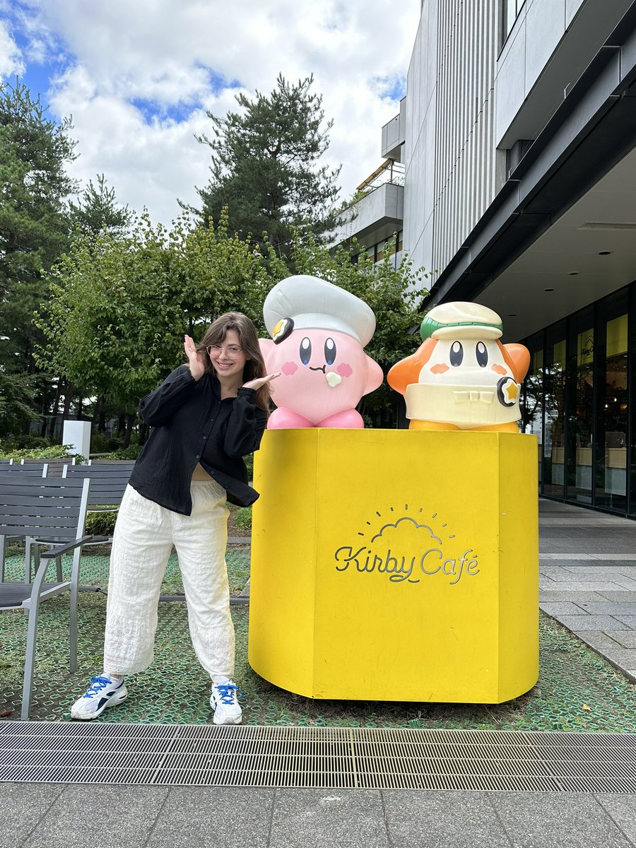 YAHAAHAAAAAAAAAA I LOVE KIRBY CAFE
