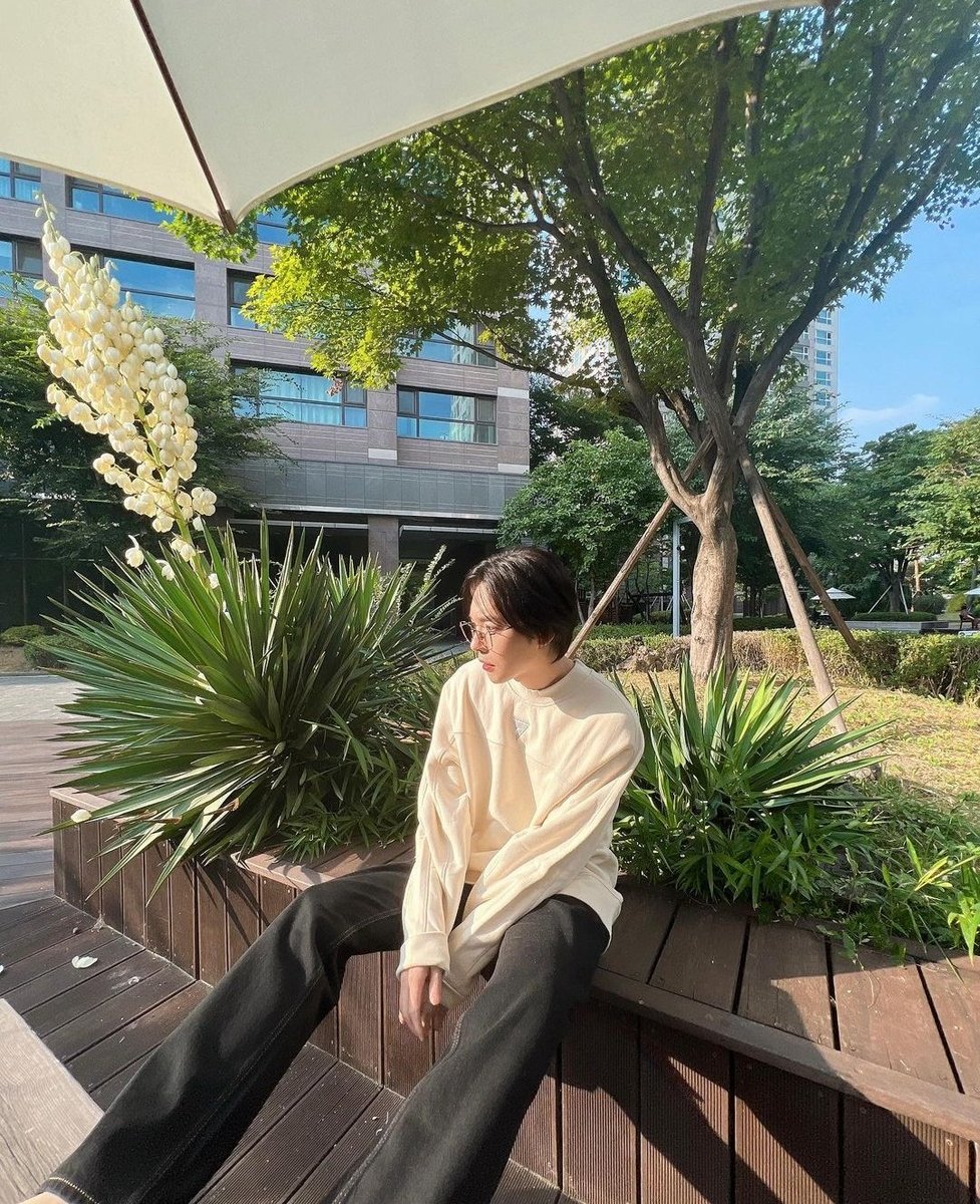 KJWN_365's tweet photo. [🐰] Kim Jinwoo updates his Instagram with Calvin Klein × Son Heugmin collection 

🔗https://t.co/FmDhD5dmZs

#JINU #김진우 #위너 #WINNER @official_jinu_ @CalvinKlein #손흥민 https://t.co/l7OjyIo6n7