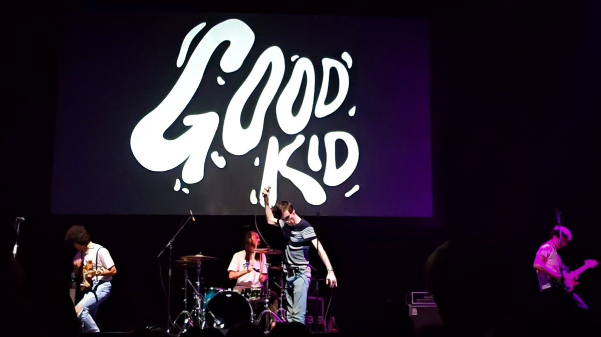DavePHumphries's tweet photo. Really enjoyed the opening act by @goodkidband, they were brilliant! I still have K̶i̶k̶i̶'̶s̶ Mimi's Delivery Service stuck in my head. https://t.co/Msq6eYR8l3
