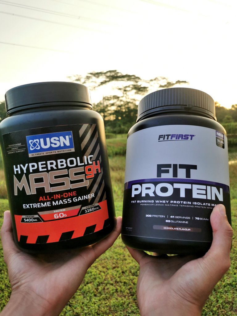 Fit Protein Function: Bina Muscle, Fat Burner + Recovery.

Hyperbolic Mass Function: Bulk Muscle, Tambah Berat Badan, Besarkan Otot, Meningkatkan Selera Makan.

Mana yang Function best korang pilih sendiri?
#wheyprotien #fatburner #massgainer #kekalsihat #kakigym #fitness